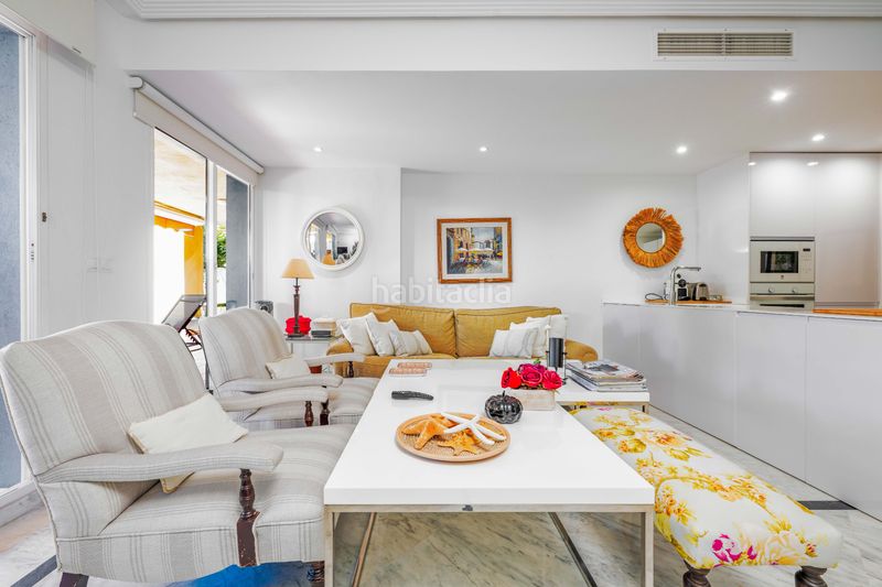 Foto a600ca65-742f-4faa-962c-947819ad9cfa. Planta baixa amb calefacció aparcament piscina a Marbella