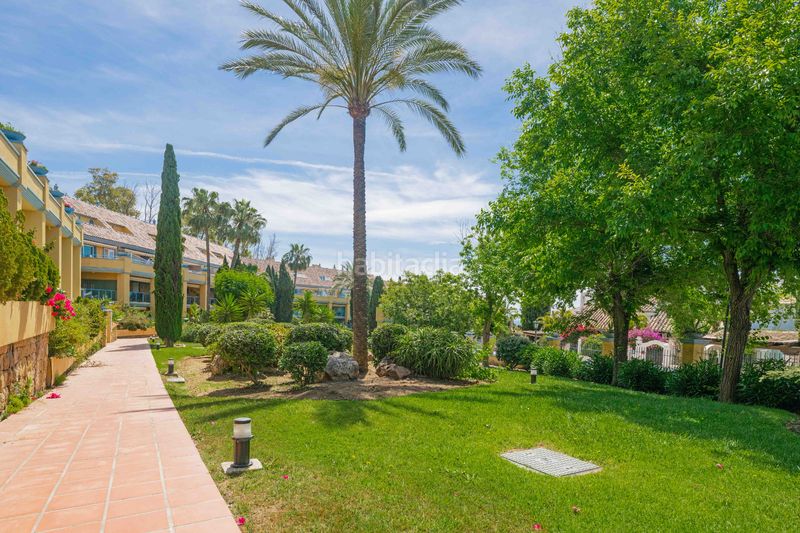 Foto f439e9cc-023a-4e78-9b6f-95498c96c1ad. Planta baixa amb calefacció aparcament piscina a Marbella