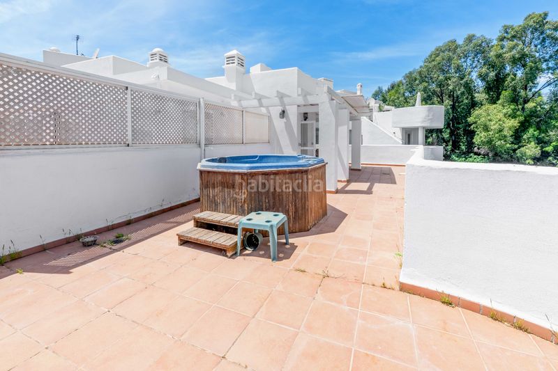 Foto 3943084e-9475-417e-bb29-9a6311ce162f. Àtic amb calefacció aparcament piscina a La Carolina - Guadalpín Marbella