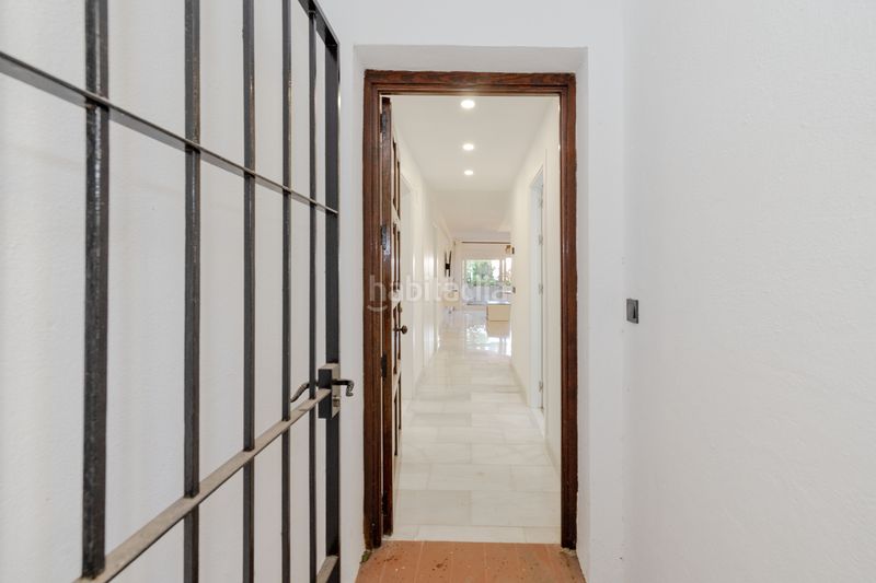 Foto 1066baaf-7ff1-4794-94b2-e0071960b5a4. Planta baixa amb piscina a Sierra Blanca Marbella