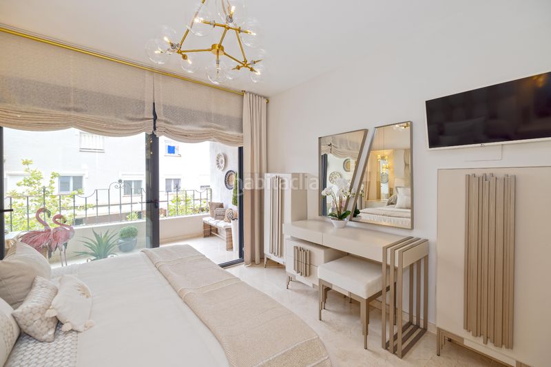 Foto 2d27445f-a853-4629-b90a-448f9d738e5a. Àtic amb calefacció aparcament a Playa Bajadilla - Puertos Marbella