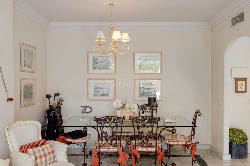 Foto a6f65e02-0824-42c6-a7f8-2b6b4d43a097. Planta baixa amb calefacció aparcament piscina a Marbella