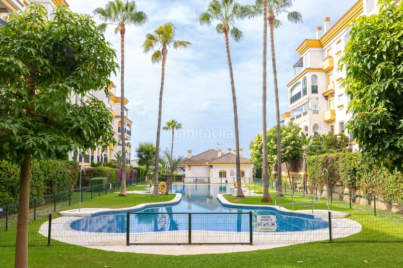 Foto e4493786-4bed-48e1-94a8-9f2cd2d032b6. Planta baixa amb calefacció aparcament piscina a Marbella