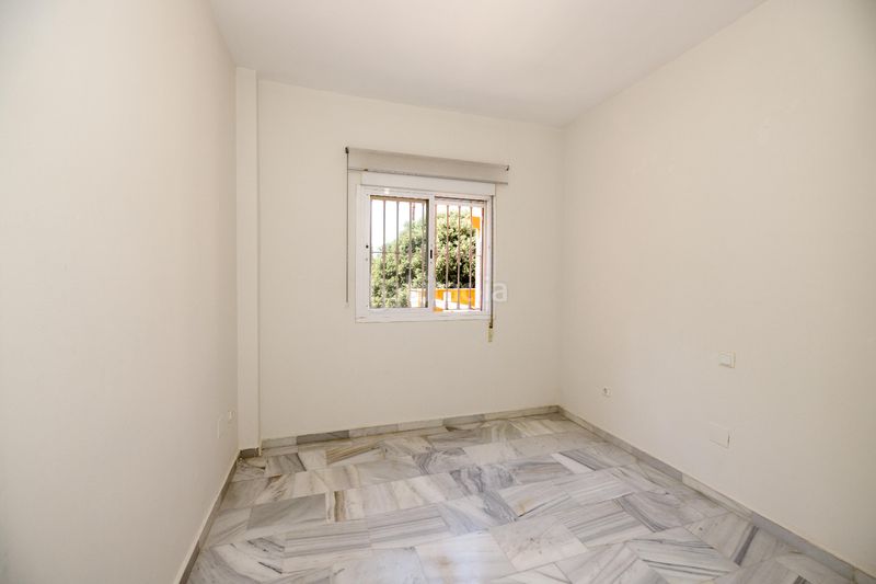 Foto 4f277cde-5741-47a7-8c37-cb8ef54945de. Pis amb calefacció aparcament piscina a Marbesa Marbella