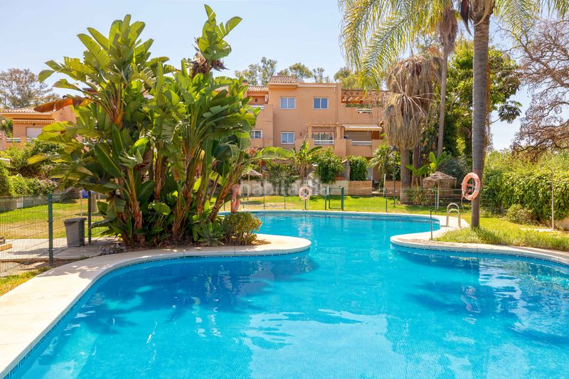Foto 6aa97044-de96-49c7-bdee-76e4820474f2. Pis amb calefacció aparcament piscina a Marbesa Marbella