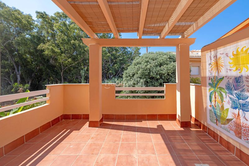 Foto ba5549d0-1b91-4de2-8f21-b72787684c0a. Pis amb calefacció aparcament piscina a Marbesa Marbella