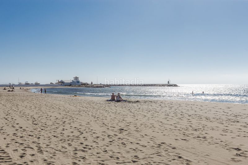 Foto e0b8a48d-3ac6-4b91-a054-0bfe70063caf. Pis amb calefacció aparcament piscina a Marbesa Marbella