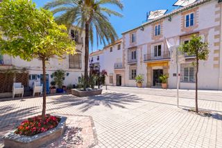 Edificio in Casco Antiguo. Edificio singular en el casco antiguo de marbella