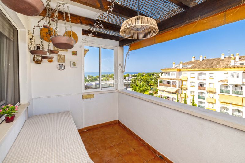 Foto 53588a1b-995f-4785-b5a2-e62cda3b1aa4. Àtic amb calefacció aparcament piscina a La Carolina - Guadalpín Marbella