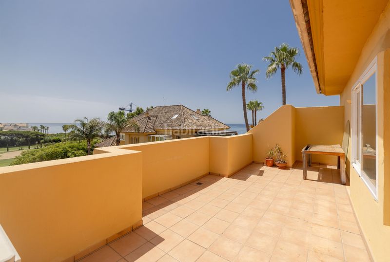 Foto a1a66e0c-548a-4791-a761-4f98b93c1d57. Àtic amb calefacció aparcament piscina a Río Real Marbella