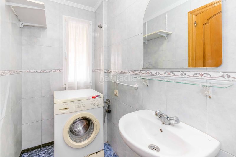 Foto 86b6e655-8d20-4527-b50c-9b3f654ae341. Casa adossada amb xemeneia a Valdeolletas - Las Cancelas - Xarblanca Marbella