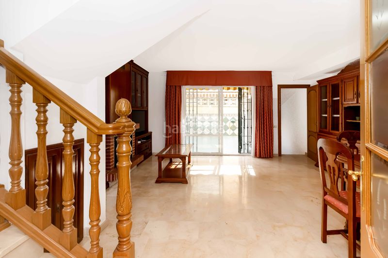 Foto df4d353c-87e2-41b6-b7e8-d1d0cc1ecfe2. Casa adossada amb xemeneia a Valdeolletas - Las Cancelas - Xarblanca Marbella