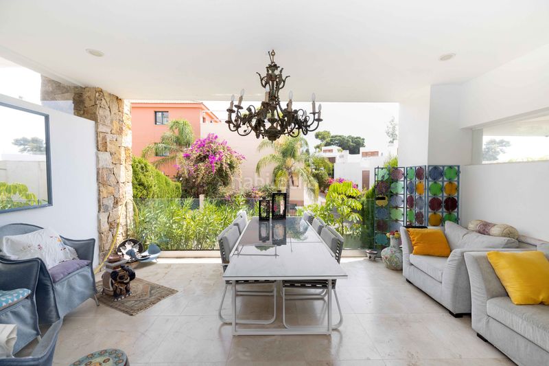 Foto f2821124-fdd8-46e2-b8a7-fe24f982ef61. Casa adossada amb calefacció aparcament piscina a Marbella