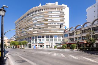Etagenwohnung  Avenida ricardo soriano. Apartamento en marbella ciudad
