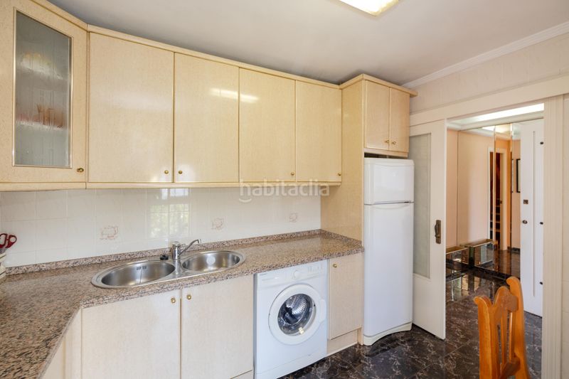Foto 0d5bae46-d472-47ff-aca5-175a511a44e7. Casa adossada amb xemeneia aparcament a Torrecilla - La Cañada Marbella