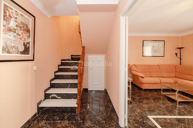Foto 33ddb806-f9fb-4e81-a7bf-6f96ff7b6413. Casa adossada amb xemeneia aparcament a Torrecilla - La Cañada Marbella