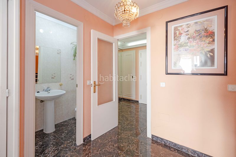 Foto 721a5eb9-180d-464e-a06a-3d84674d7324. Casa adossada amb xemeneia aparcament a Torrecilla - La Cañada Marbella