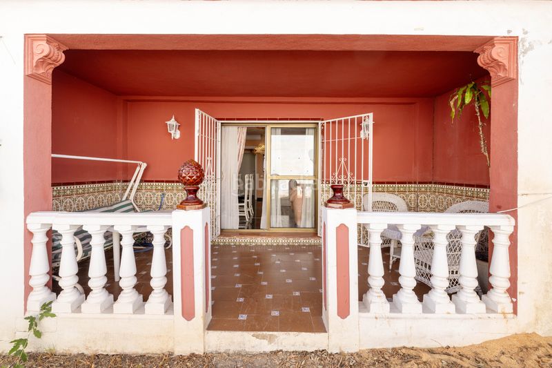 Foto c780d16a-a806-4564-80d9-73bbf0a6f0e0. Casa adossada amb xemeneia aparcament a Torrecilla - La Cañada Marbella
