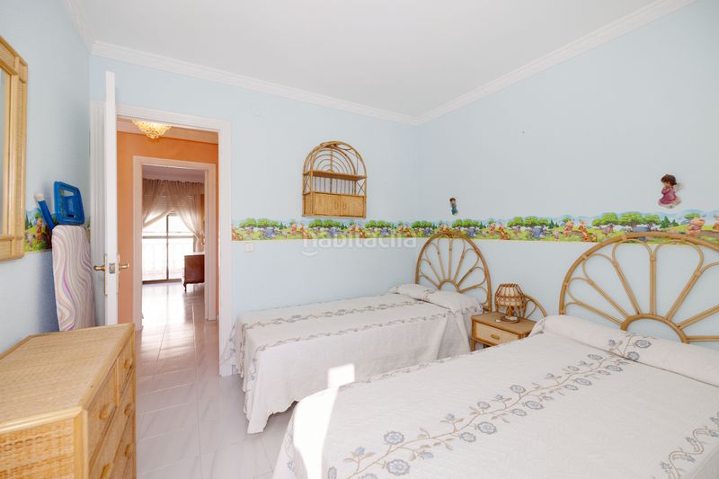 Foto f56b720c-9773-41ca-b870-0dfd4f9707ec. Casa adossada amb xemeneia aparcament a Torrecilla - La Cañada Marbella