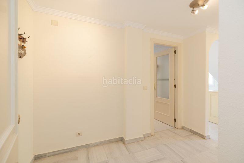 Foto 1f5631fe-3582-4e66-8973-5e11f33b0720. Àtic amb calefacció aparcament piscina a La Carolina - Guadalpín Marbella