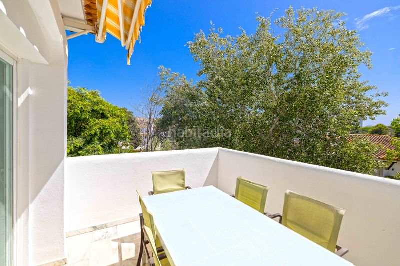 Foto 5968c467-d3c8-4f75-9c62-7f7af512cabb. Pis amb xemeneia calefacció piscina a Elviria Marbella