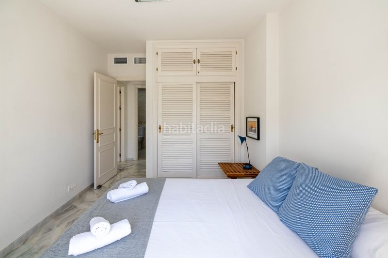 Foto fe308c71-96c0-4554-92e6-14b3374e0fc6. Pis amb xemeneia calefacció piscina a Elviria Marbella