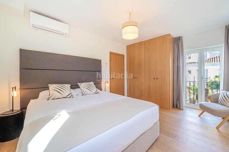 Foto 8054c389-4f39-4c5a-b06c-35fcba9e038f. Casa adossada amb xemeneia calefacció a La Carolina - Guadalpín Marbella