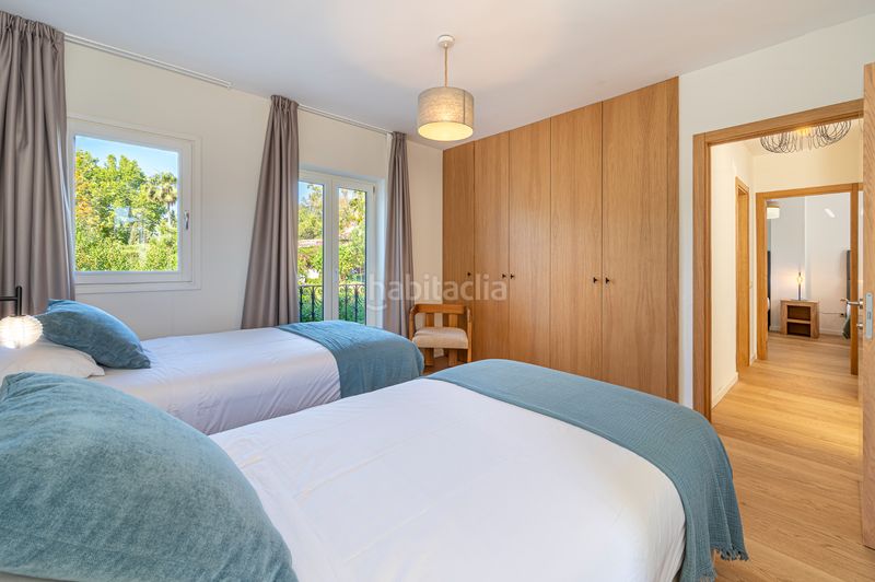 Foto d79dc9ba-ca17-4352-8210-ca78a84f62d6. Casa adossada amb xemeneia calefacció a La Carolina - Guadalpín Marbella