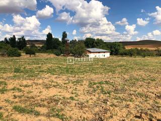 Solar industrial en Cobeña. Se vende finca en cobeña