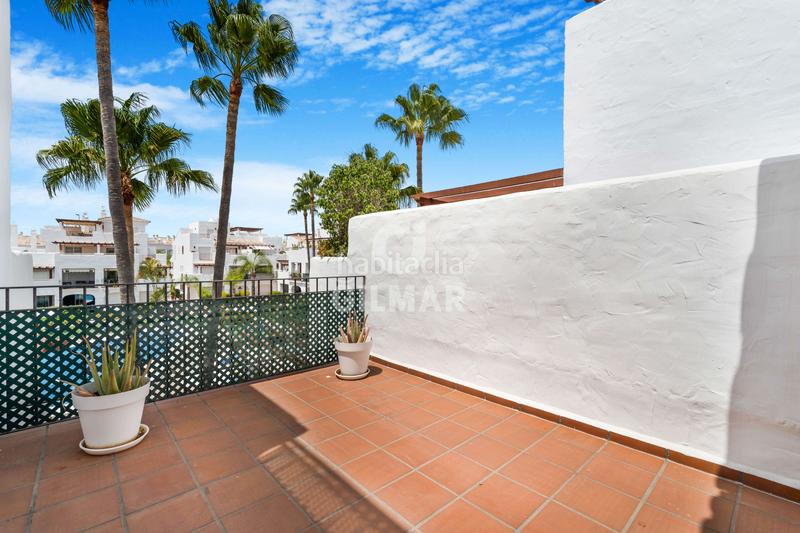 Foto 4d8c9f6b-5337-4323-96a0-25889c8c6116. Ático encantador ático en san pedro playa, a menos de 5 minutos andando del mar y con orientación oeste que garantiza sol y luminosidad en Marbella
