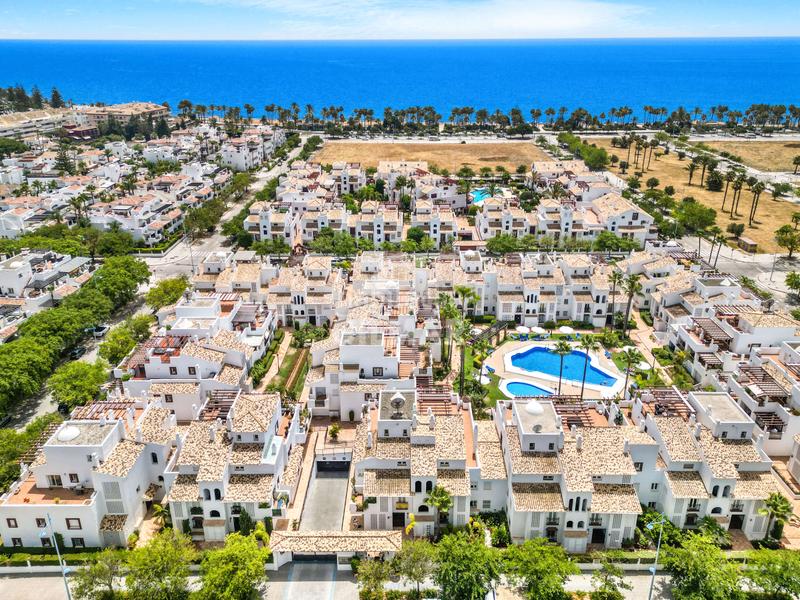Foto 9be1492b-5d9d-40d2-ae13-3a14ff889c06. Ático encantador ático en san pedro playa, a menos de 5 minutos andando del mar y con orientación oeste que garantiza sol y luminosidad en Marbella