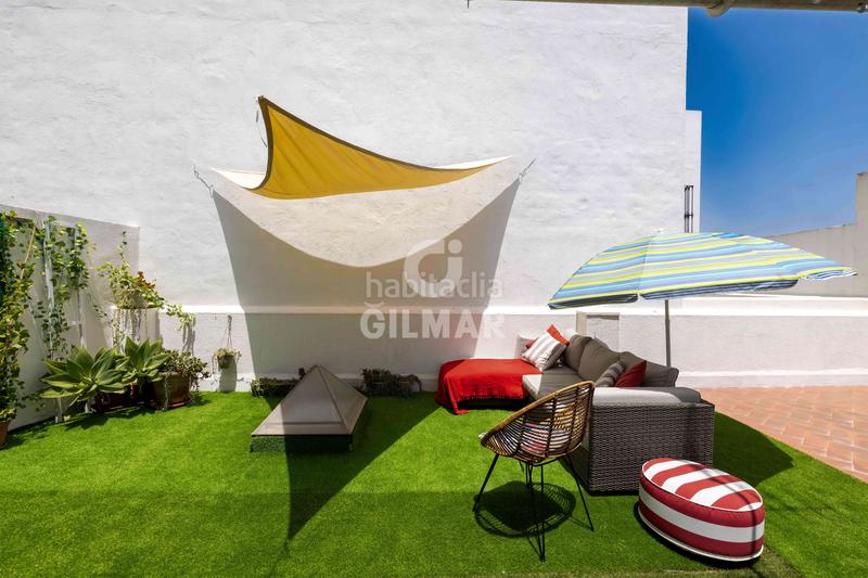 Foto ebd3419b-e6ee-48b4-8809-fa9b0780352c. Casa a schiera con riscaldamento in San Pedro de Alcántara Pueblo Marbella