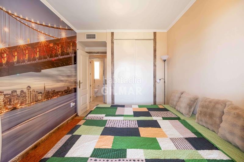 Foto 68d6eba7-8a1d-4c71-b1c4-b8059da1eae3. Attique avec chauffage parking piscine dans Nueva Andalucía centro Marbella