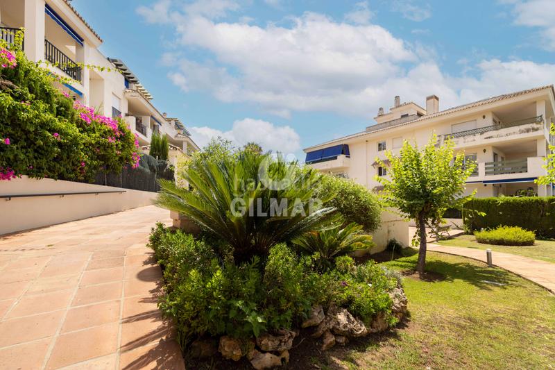 Foto c3c7be61-a398-410c-b98f-d92976268651. Attique avec chauffage parking piscine dans Nueva Andalucía centro Marbella