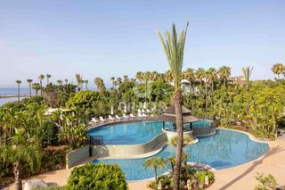 Pis a Puerto Banús. Descubre este impresionante apartamento de lujo en el corazón de