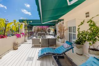 Apartament a Rodeo Alto - Guadaiza - La Campana. Luminoso apartamento reformado en nueva andalucía, marbella  cer