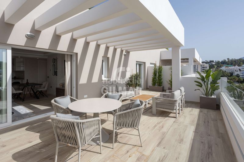 Foto 5c62d914-ce5f-4a0a-95a2-d8e549eeec8f. Àtic amb calefacció aparcament piscina a Rodeo Alto - Guadaiza - La Campana Marbella