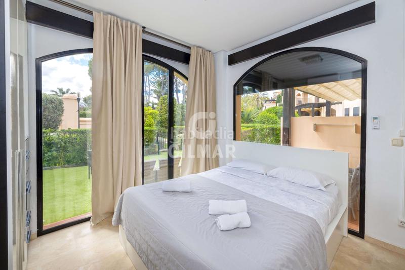 Foto d6b2ec3a-379a-4216-9357-56070fe6abc6. Planta baixa amb calefacció aparcament piscina a Marbella