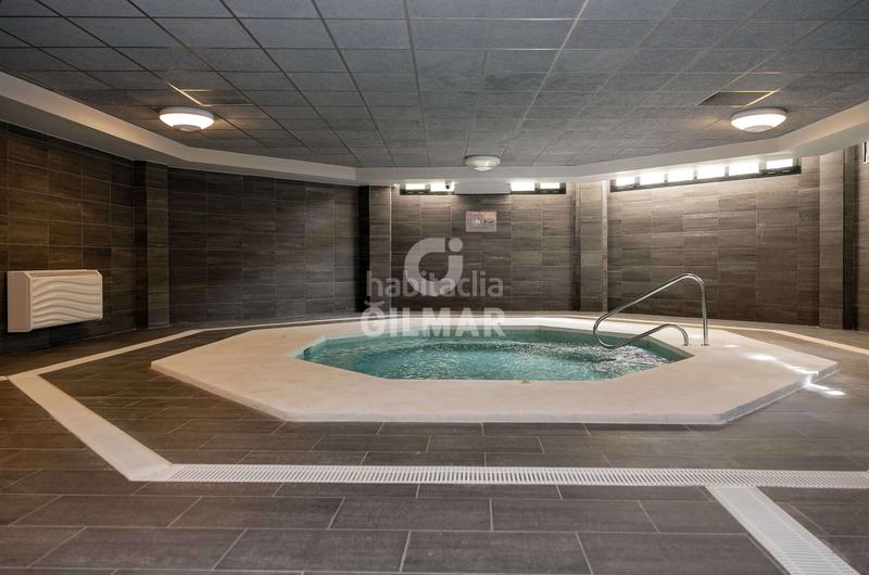 Foto d6bc6fbf-939a-4149-90a3-f14ac1c171a0. Planta baixa amb calefacció aparcament piscina a Marbella