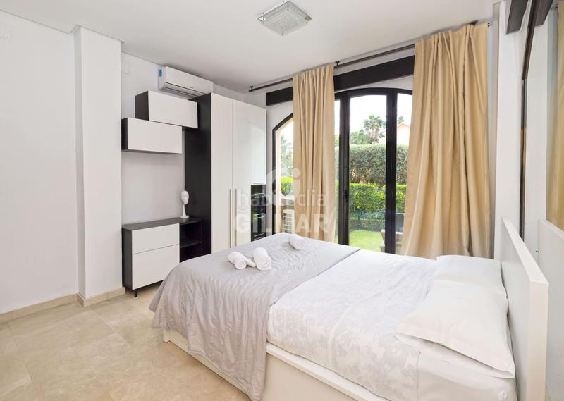 Foto ec6b68ce-6c44-440b-94e5-2bd4ca583e8a. Planta baixa amb calefacció aparcament piscina a Marbella