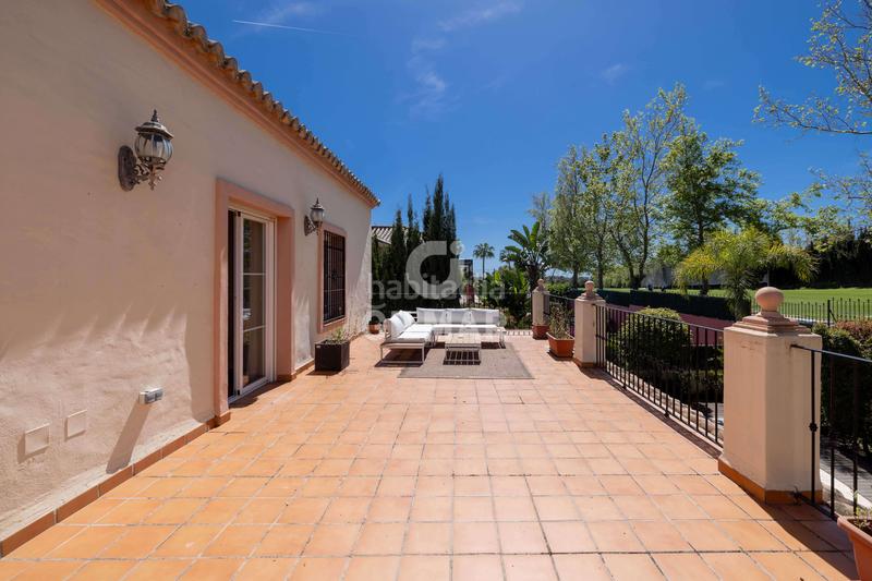 Foto 0b9ed69d-271b-40c9-9618-ab1afa1e034d. Chalet avec chauffage parking piscine dans Guadalmina Alta Marbella