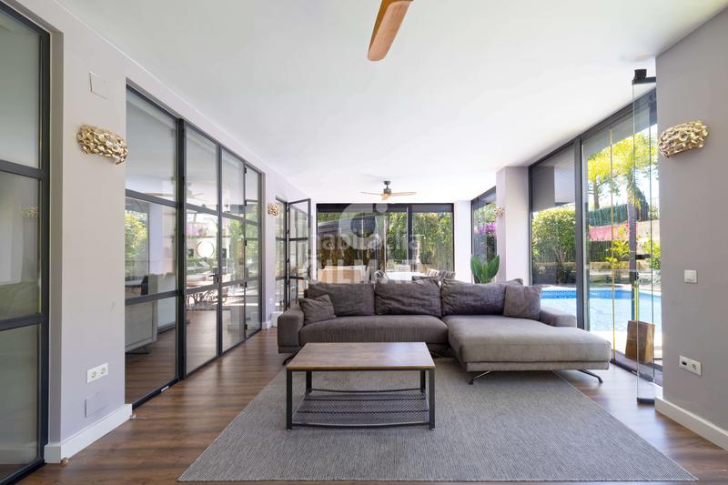 Foto 44f08d7a-cdbb-4971-8d82-7cb95b03ce5d. Chalet avec chauffage parking piscine dans Guadalmina Alta Marbella