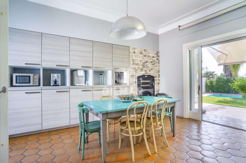 Foto 6a283eed-6dac-4fbd-a5a2-c415cf3a821e. Xalet amb calefacció aparcament piscina a San Pedro de Alcántara Pueblo Marbella