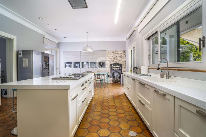 Foto 7c66be19-01cd-4312-8f91-7a9a3360175d. Xalet amb calefacció aparcament piscina a San Pedro de Alcántara Pueblo Marbella