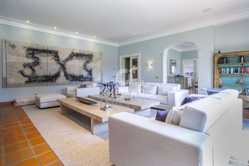 Foto 8ff08199-b753-40bd-9efb-af40b11d95dd. Xalet amb calefacció aparcament piscina a San Pedro de Alcántara Pueblo Marbella