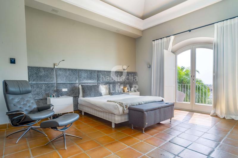 Foto b8350725-8525-4b90-915a-0556b8e66a7f. Xalet amb calefacció aparcament piscina a San Pedro de Alcántara Pueblo Marbella