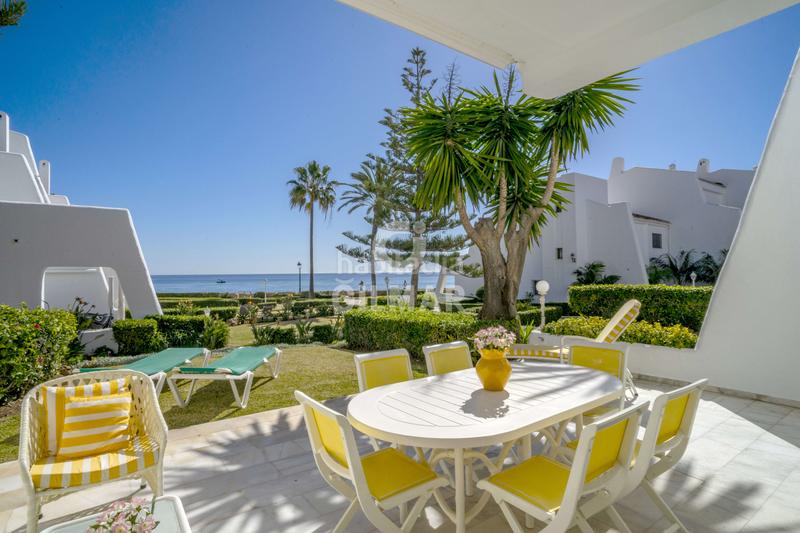 Foto 3975fa7f-3b96-4fdf-bce6-f891ab8e927e. Casa adossada amb calefacció aparcament piscina a Marbella