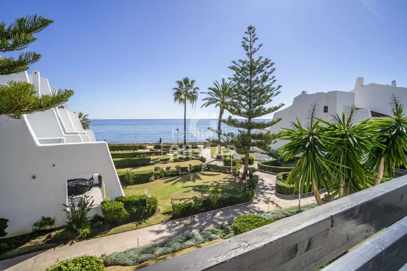 Foto 71d4f496-4a82-4fbe-88b9-55a9c5a3bb56. Casa adossada amb calefacció aparcament piscina a Marbella