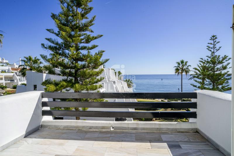 Foto 82295c6d-424d-4f9b-bef3-9353453c9754. Casa adossada amb calefacció aparcament piscina a Marbella