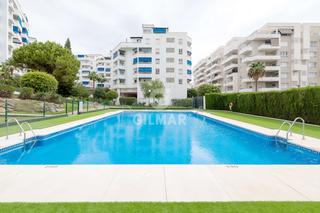 Apartament a Rodeo Alto - Guadaiza - La Campana. Descubre este elegante apartamento de 3 dormitorios situado en l